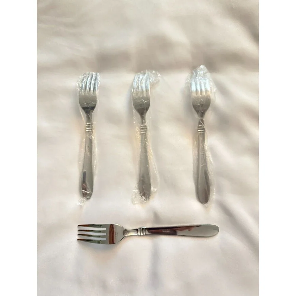 Oneida set four